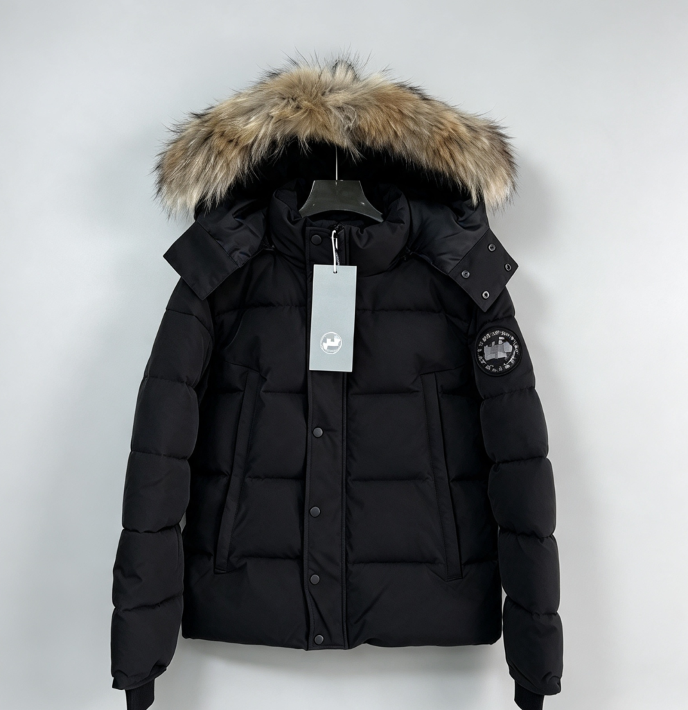 Black CG coat with fur Black badge